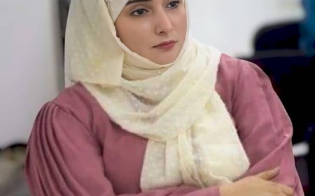 صحفية تُخاطب رئيس الوزراء: تصريحاتكم إهانة مقصودة للمعلم