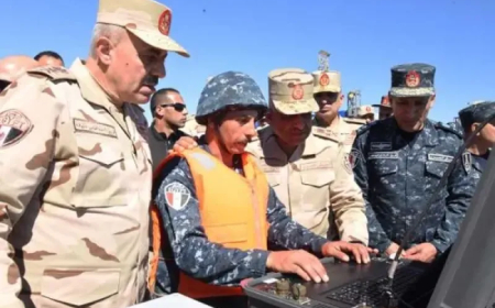 أول تحرك عسكري مصري في البحر الأحمر.. تفاصيل تدخل القائد العام للقوات المسلحة المصرية