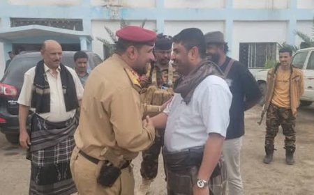 مدير عام أمن أبين... يلتقي العميد المشوشي لبحث تعزيز التنسيق الأمني بالمحافظة