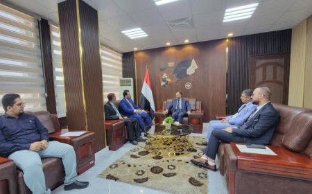 اجتماع بعدن.. يناقش تحضيرات افتتاح معارض الشهر الكريم