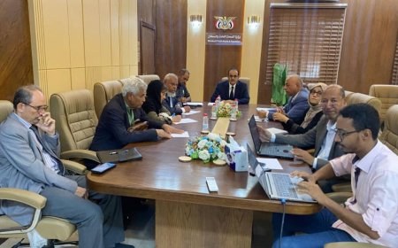 اجتماع في عدن يناقش تحضيرات انعقاد المؤتمر الصحي