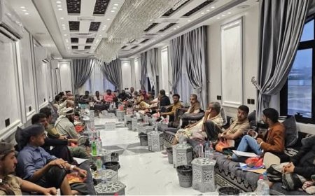 لقاء موسع للجنة مشائخ مكاتب يافع العشرة المكلفة بمتابعة قضية الشهيد عبدالعليم ناصر الرضامي