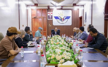 وزير النقل يترأس إجتماع بقيادة وكوادر هيئة الطيران المدني ومطار عدن الدولي