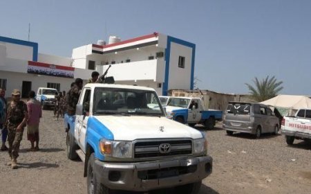 أمن المخا يسلم ثلاثة من المعتدين على أرضية مشروع توليد الكهرباء بالرياح إلى نيابة الأموال العامة