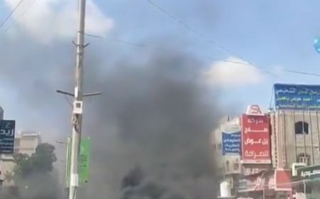 محتجون يقطعون طرقا رئيسية احتجاجًا على تردي الكهرباء بعدن