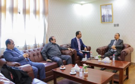 وزير النقل يلتقي عضو هيئة رئاسة المجلس الانتقالي الجنوبي باعوم