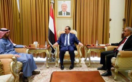 وزير الداخلية يبحث مع السفير الكويتي سبل تعزيز التعاون في المجال الأمني