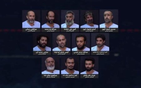 ضبط 12 إيرانيًا وباكستانيًا على متن قارب يحمل أسمدة لمليشيات الحوثي