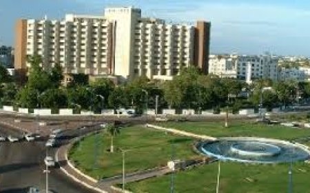 بالتنسيق مع مدير أمن عدن.. السلطة المحلية بخورمكسر تدعو أهالي الموقوفين للحضور لاستلام أبنائهم