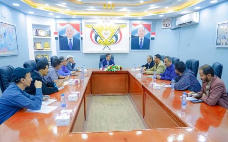 محافظ شبوة يشدد على توفير مادة الغاز ويناقش أوضاع النازحين