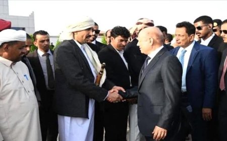 صحافي يكشف عن تغييرات واسعة في الحكومة والمحافظات في هذا الموعد