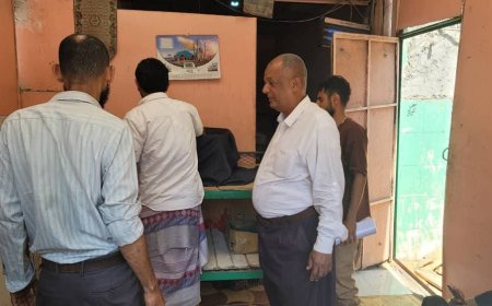 عدن.. مكتب الصناعة بصيرة يحيل 3 مخابز مخالفًة لوزن الروتي المحدد