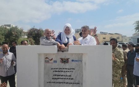 بتكلفة ( 4.5 ) مليون دولار.. "معاون" يضع حجر أساس لمشروع بناء مخازن اللقاحات المركزية والعاصمة عدن