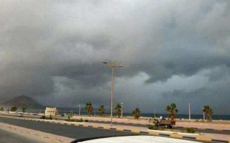 توقعات بهطول أمطار خفيفة متفرقة على أجزاء من السواحل الغربية