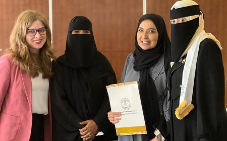 قياديات من مؤتمر حضرموت الجامع يشاركن في برنامج تدريبي بمسقط 