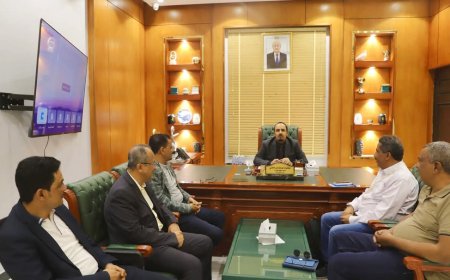 محافظ حضرموت يؤكد دعم جهود شركة بترومسيلة لتجاوز صعوباتها الحالية وضمان تطوير العمل بالشركة