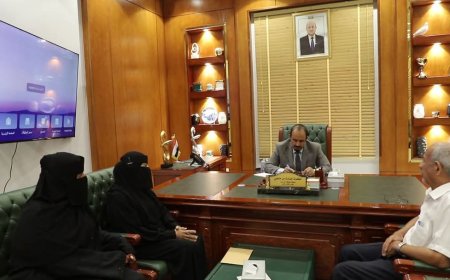 محافظ حضرموت يُشيد بدور الكوادر النسوية في التوعية وخدمة المجتمع