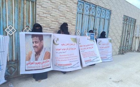 عدن.. رابطة الأمهات تطالب بالكشف عن مصير 77 مخفيًا ومعتقلًا