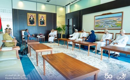 رئيس الهيئة يبحث مع نظيره العماني سبل التعاون في تحسين وتطوير خدمات الملاحة الجوية