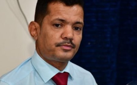 الداعري يعلق على منشور لـ"بن مبارك" تحدث فيه عن مدينة عدن