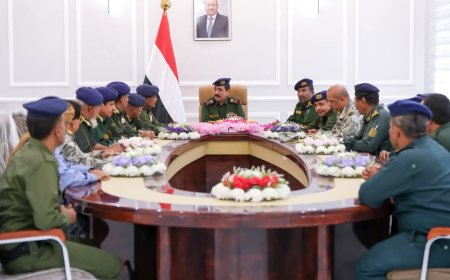 وزير الداخلية يترأس اجتماعًا لوكلاء الوزارة ومدراء العموم بالوزارة 