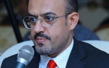 صحفي: الحكومة الشرعية ملتزمة بتنفيذ ثلاث خطوات وبشكل عاجل ودون تردد