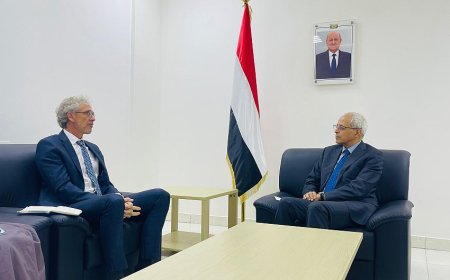 نائب وزير الخارجية يبحث تعزيز التعاون بين الحكومة وبرنامج الأغذية العالمي