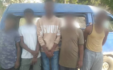 شرطة خور مكسر.. تلقي القبض على عصابة تمارس السرقة وابتزاز المواطنين