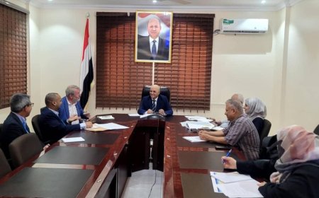 الوزير الشرجبي يبحث مع مسؤول أممي تنسيق الجهود لاستمرار تنفيذ مشاريع المياه والصرف الصحي