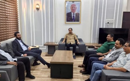 الوزير البكري يلتقي بالنائب الأول لرئيس الاتحاد العام لكرة القدم