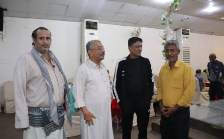 مدير عام مكتب الشباب والرياضة بعدن يتفقد سير منافسات بطولة عدن التصنيفية الدولية الأولى للشطرنج