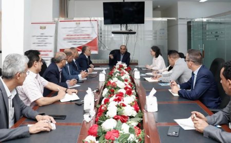اجتماع برئاسة وزير المالية للإطلاع على أنشطة لجنة مكافحة غسل الأموال وتمويل الإرهاب