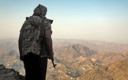 نشطاء يدشنون  هاشتاق  لتسليط  الضوء على نشاط  تنظيم  القاعدة