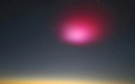 ما قصة السحابة الاروجوانية  التي ظهرت في مصر ؟