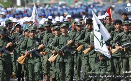 جماعة الحوثي أعادت تحديث اتصالاتها وفرضت قيودا أمنية جديدة مع تصاعد الهجمات الأمريكية