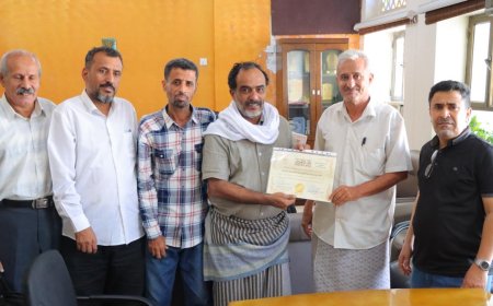 الزهري يترأس إجتماعًا لقيادة وأعضاء اللجان المجتمعية بخورمكسر 