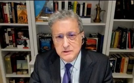 مسؤول أميركي سابق : " الغارات على الحوثيين ستستمر " .