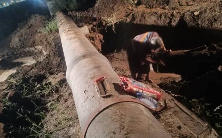 عدن.. اصلاح كسرين في خطوط ضخ المياه في منطقة البرزخ بخورمكسر