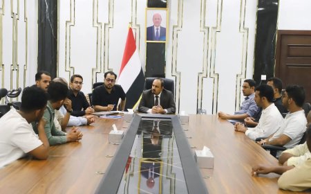 المحافظ بن ماضي  يطلع على تقرير مكتبه السنوي ويشدد على تسخير كافة الإمكانيات لخدمة المواطنين وقضاياهم