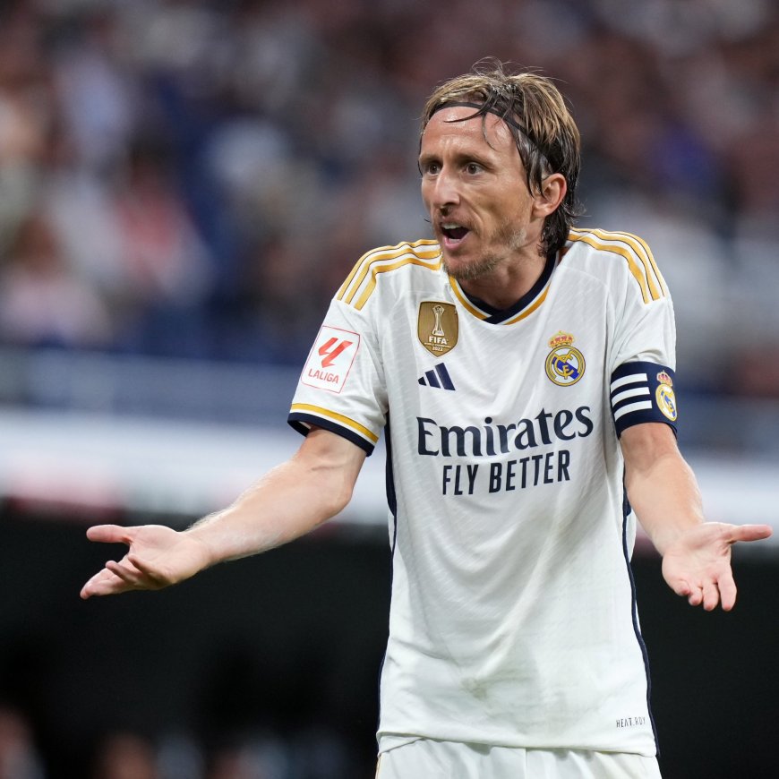 مودريتش و مستقبل بقاءه في ريال مدريد.. تفاصيل