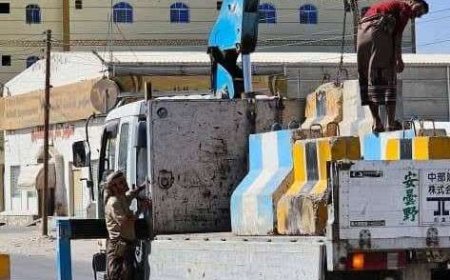 عقب إغلاق بعض الطرقات لمنع الزحام برمضان .. مرور شبوة يرفع الحواجز