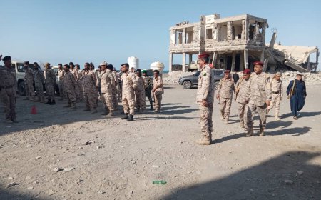 بقيادة اللواء الركن مسفر الحارثي.. لجنة من وزارة الدفاع تنفذ زيارة ميدانية للواء الدفاع الساحلي