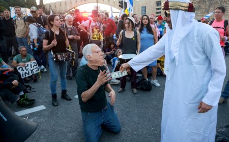 ما قصة تلقي إسرائيليين أموال قطرية .. تفاصيل الحادثة التي أثارت تفاعلا في اسرائيل