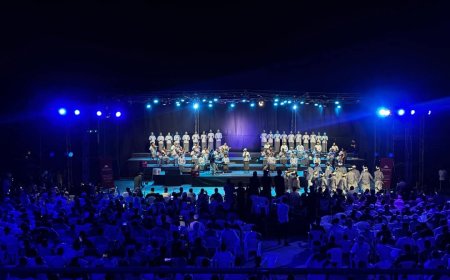 بحضور الوكيل العامري مدينة سيئون تشهد فعالية مهرجان "ألحان الزمن الجميل" 