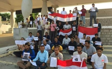 الطلاب اليمنيون المبتعثون في الخارج يطالبون بصرف مستحقاتهم المتأخرة