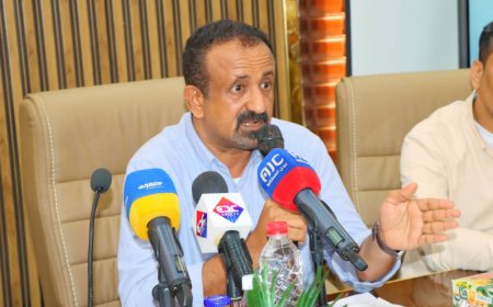 اعتبرها "خط أحمر ".. الوكيل "النوبة" يدعو لصرف رواتب الشهداء والجرحى دون تأخير