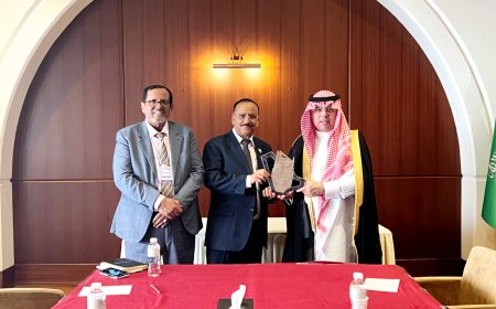 وزير النقل يبحث مع رئيس هيئة الطيران المدني السعودي أوجه التنسيق والتعاون المشترك