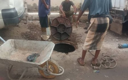 الجاوي يوجه بتنفيذ حملة تنظيف وصيانة شبكة مصارف مياه الأمطار بالمعلا