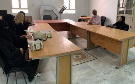 مدير مركز التطوير الأكاديمي بجامعة عدن تشارك في اجتماع مجلس قسم الكيمياء الصيدلانية