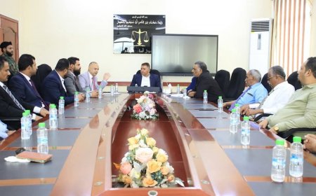 لقاء تشاوري النائب العام يلتقي برئيس واعضاء النيابة الجزائية المتخصصة عدن